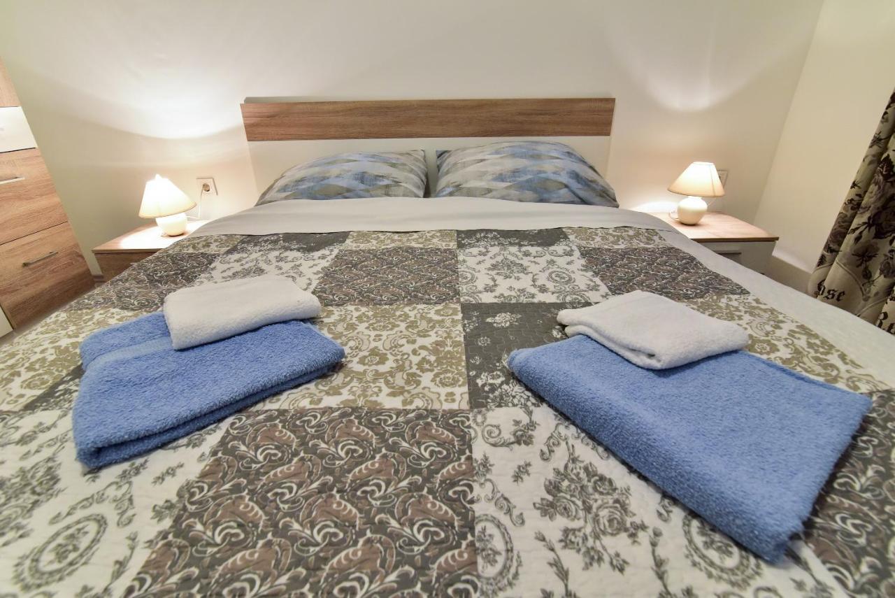 L&L Holiday Apartment 扎达尔 外观 照片