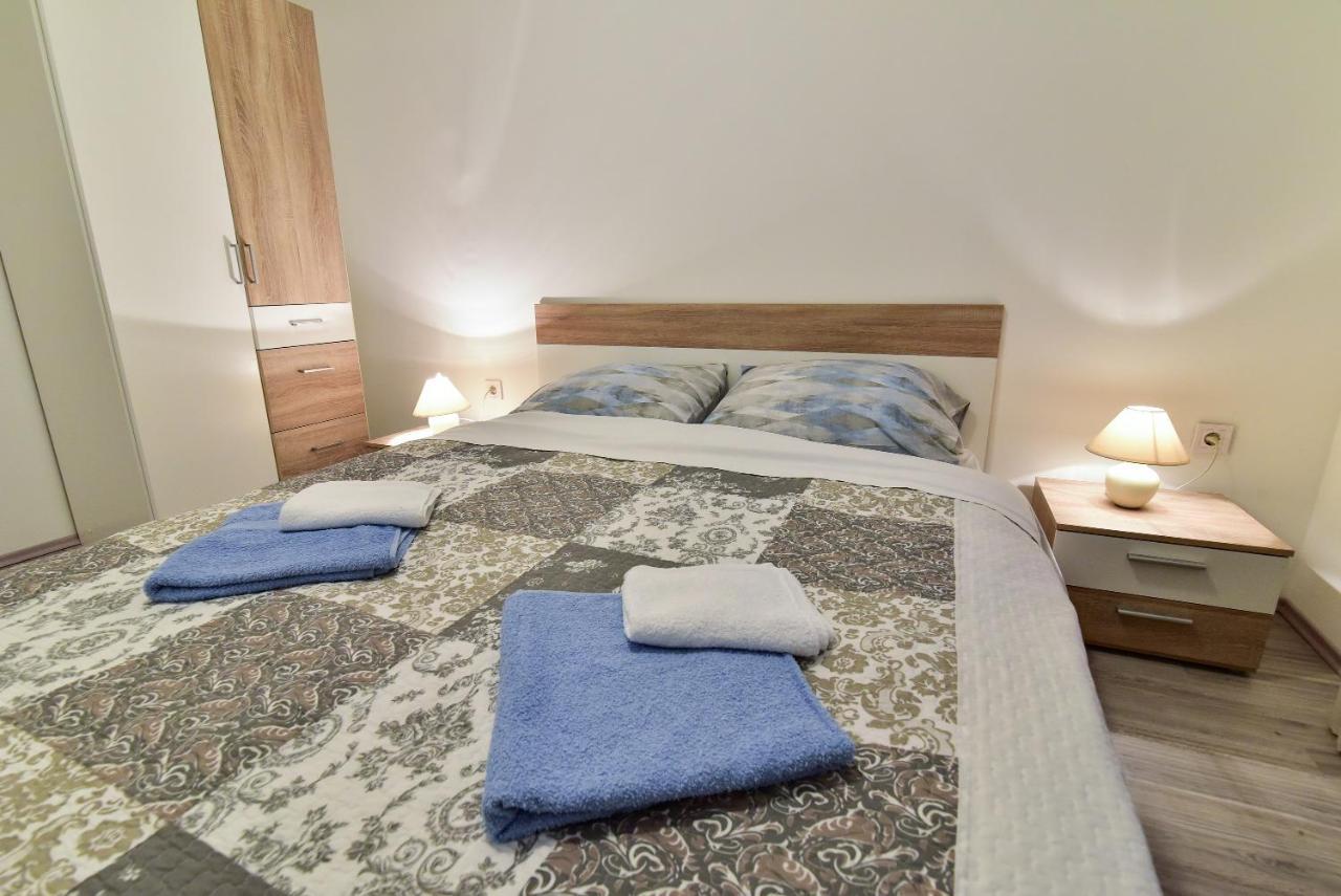 L&L Holiday Apartment 扎达尔 外观 照片